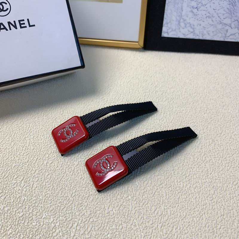 Chanel Hairpin 12lyr8 (1)